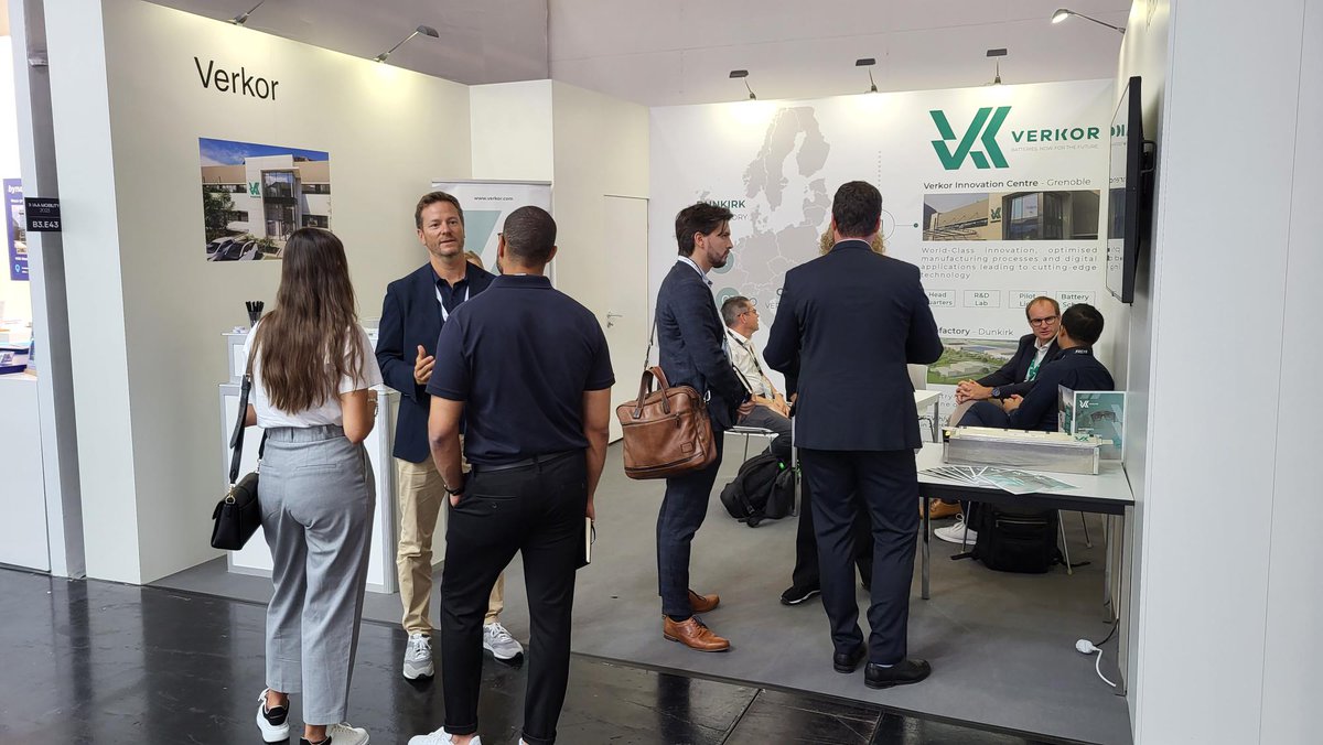 #VekorNews [IAA MOBILITY]

📌 📅 Come and meet our teams for a get-together on Wednesday 6 September - 5.00 pm on the Verkor stand (E43 Hall B3)!
-
📌 📅 Rendez-vous mercredi 6 septembre – 17h00 sur le stand Verkor (E43 Hall B3) pour rencontrer nos équipes !

#IAA23 #batteries