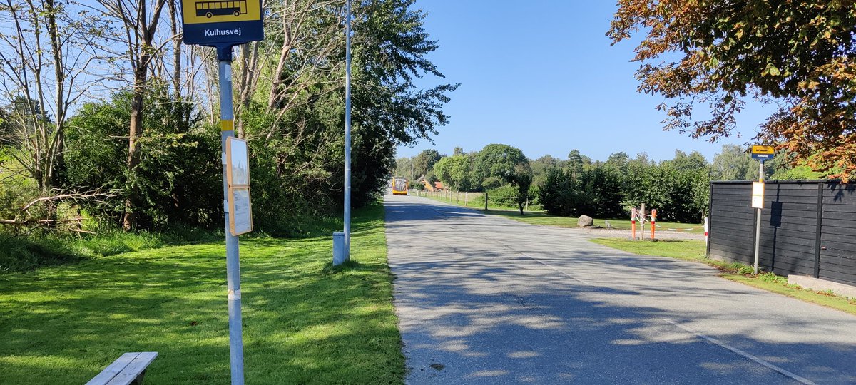 PearDane's tweet photo. Exactly where I left off last time. Let's start walking!

Today I'll be exploring the tip of Halsnæs, with the town Hundested as the main feature, then for a bit of sailing! https://t.co/78uMJSvHRl