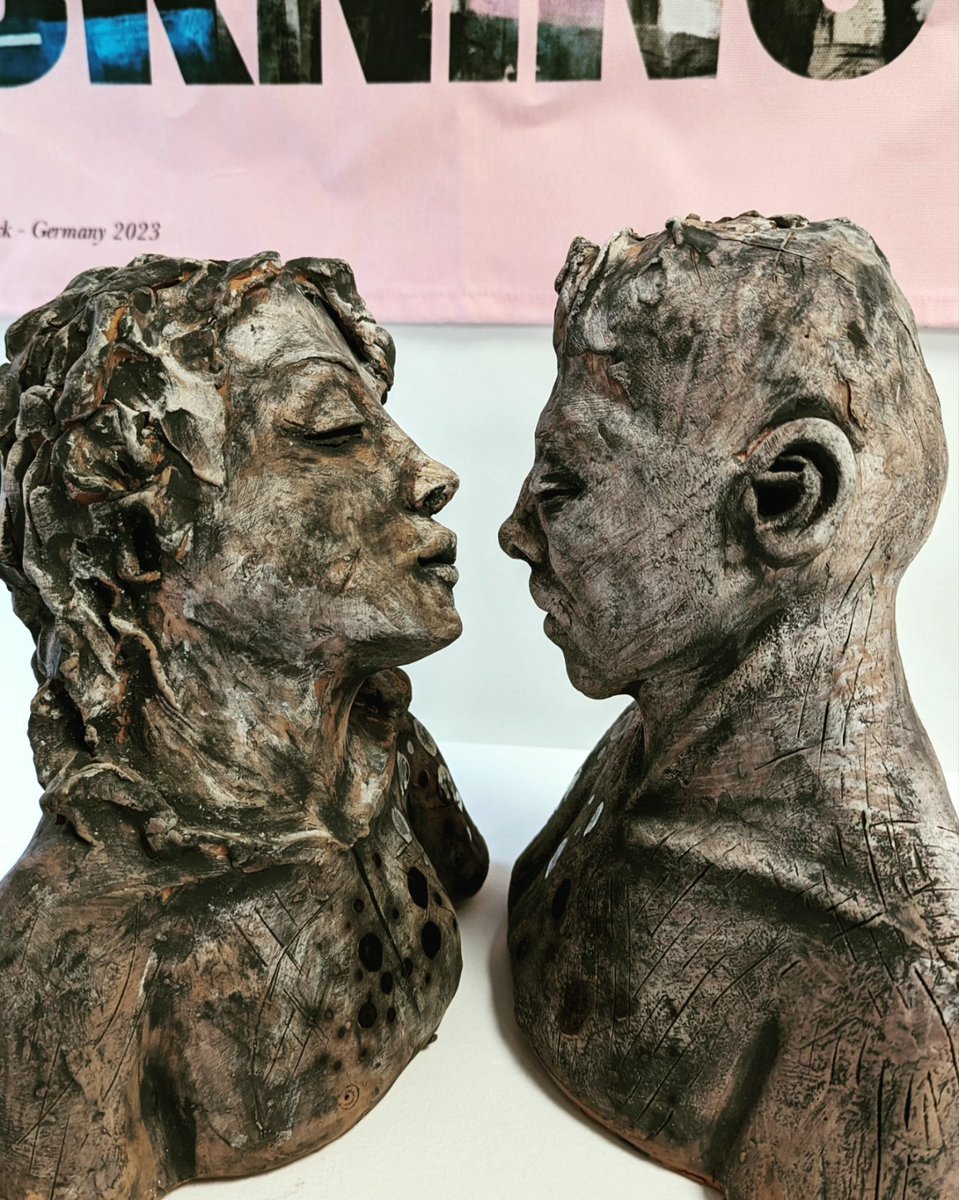 ArtcoreGallery7's tweet photo. Building Bridges Exhibition moved to City Labs.
If you haven't seen it .. You must visit🤩🤩🤩 before it closes this Friday🫣
Get a chance to witness beautiful creations which are sure to invoke in-depth enlightenment 😇😇

Time: 12:00 - 4:00 pm

#exhibition #art #sculpture #Idol https://t.co/TmMNnZXpkG