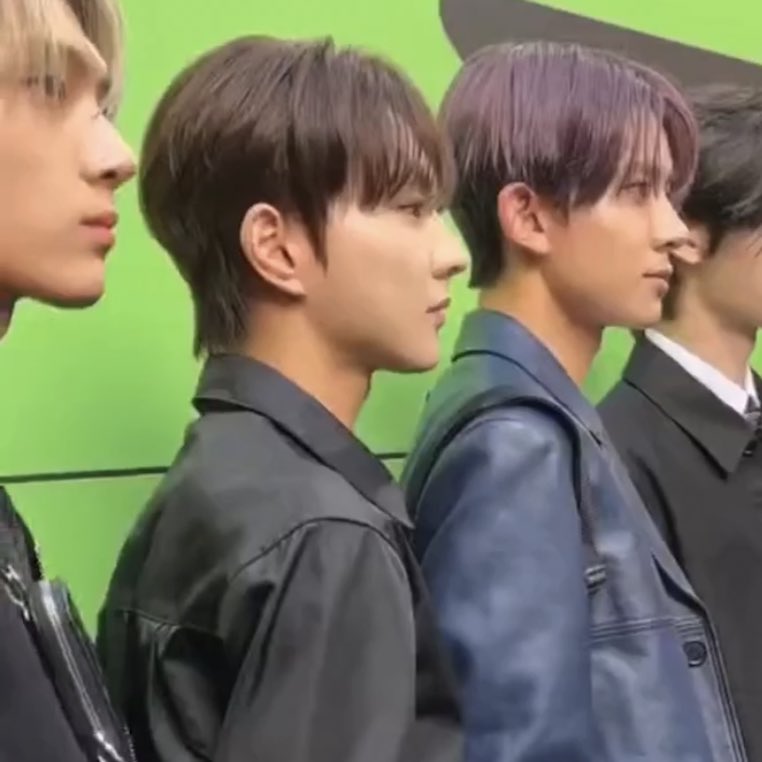 PIC0209's tweet image. JUNGWON FOR TODAY'S PRADA SHOW 🥹