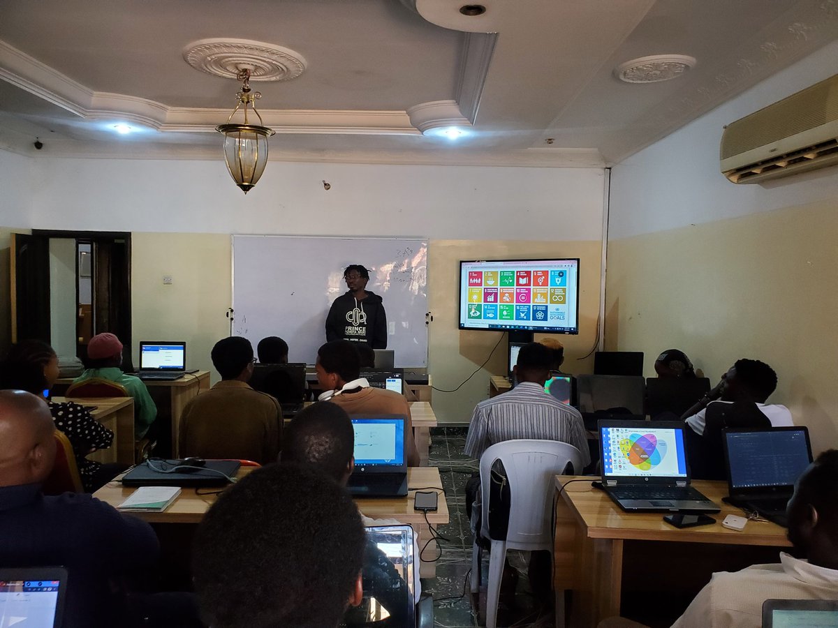 zterkam's tweet image. SDG awareness @code_plateau campus Favwei Rayfield by @Princeponfa #code_plateau.