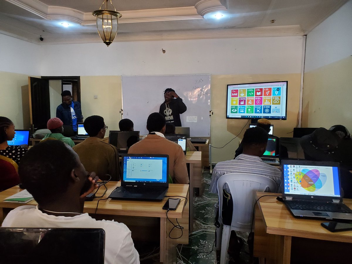 zterkam's tweet image. SDG awareness @code_plateau campus Favwei Rayfield by @Princeponfa #code_plateau.