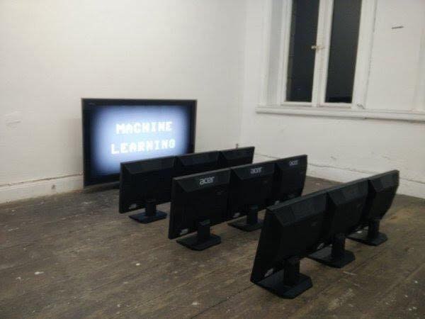 machineLearning reddit.com/r/programmerhu…