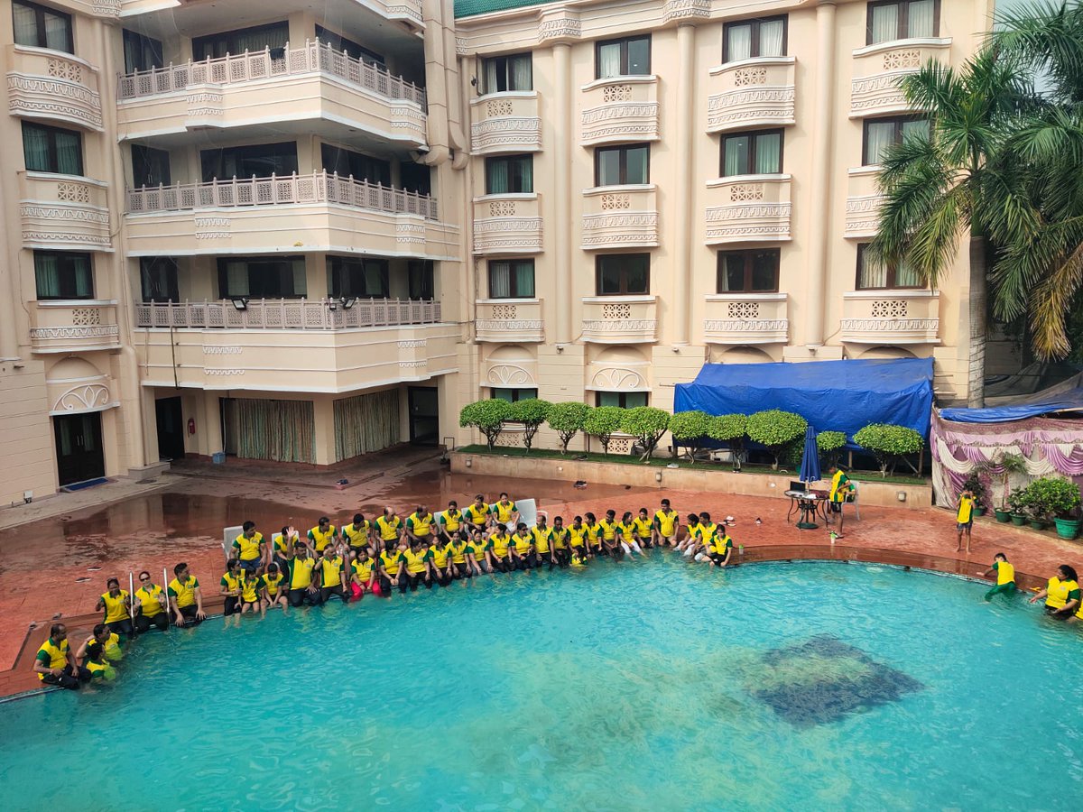 empires_hotel's tweet image. #RecentUpdates
Empires Hotel Paradeep

Group guests are enjoying Sunday pool party and refreshing morning time bath at our Swimming pool, Empires Hotel Paradeep on 3rd Sept. 2023.

Book your STAY with us: Call us on : +91 9338016540 

#grouptourists #pooltime #hotelsinParadeep