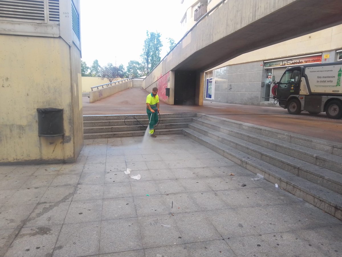 SmatsaSbd's tweet photo. #TreballadorsSMATSA cuidant #Sabadell i la #FMSBD23 https://t.co/F062CpkvHE