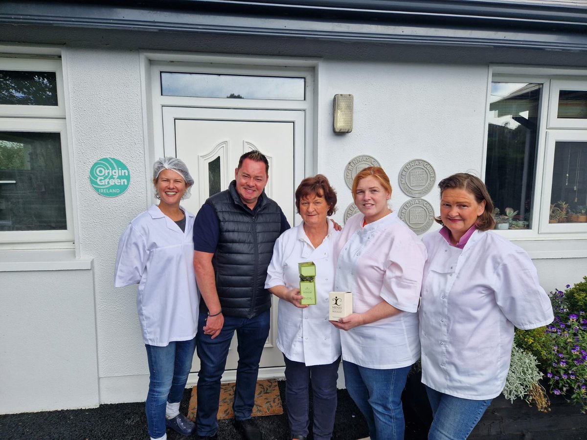 It was also lovely to have @nevenmaguire here for the @SimplyBetterDS @ @dunnesstores site visit last week! Such a great supporter of local food producers - and a great chef and lovely person too! Thank you for all your support of Miena's, Neven! 🙏😍🙏
