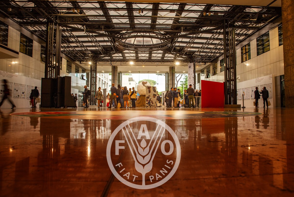 ScarletDesign's tweet image. Proud to announce the UN FAO commissioned me to work as an Artist in Residence during their next symposium on soil and water (in atrium below)

Then create another animation like these: 
👉 scarlet-design.co.uk/scarlet-animat…
#scienceandenvironment #sciencecommunication