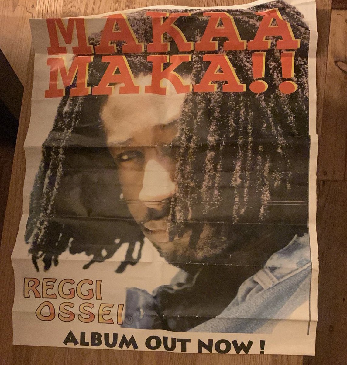 SO AFTER MY DAD TOOK THE PICS WE SELECTED THIS ONE FOR THE COVER AND POSTERS! ( after much arguing lol) TAKE NOTE THO! I AM NOT USING THE “ROCKSTONE” BRAND YET! I USED MY OSSEI BECAUSE WE THOUGHT IT WAS MORE HOME VIBES AND WE NEEDED TO CONNECT TO MY PEOPLE! DIS IS WHY IT IS OSSEI