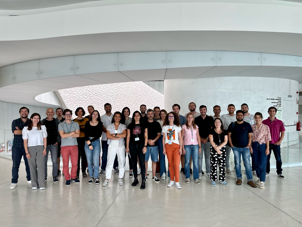 ⚕️ We need to find better ways to keep farmed aquatic animals healthy!

🐟 A2S team aims to explore innovative and sustainable solutions for healthier farmed animals, researching biomarkers and developing smart farming tools in a precision veterinary medicine context.