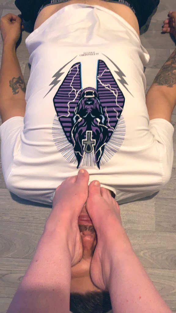 sadisticsapp's tweet photo. It’s my birthday month losers
Show me how much you appreciate me with sends..😈🦶 goddess deserves everything! 

Findom Femdom cuck sissy humiliation sellingcontent slave pegging assworship footworship arches soles https://t.co/aZv5F4t2BW
