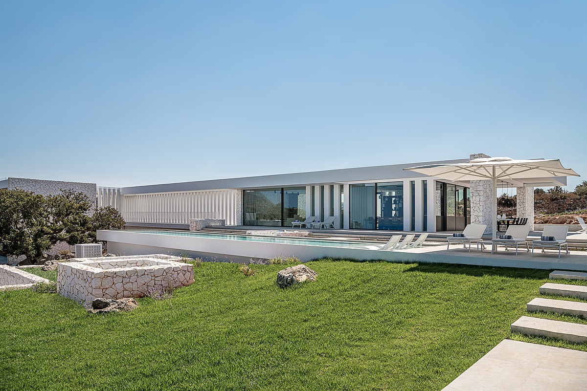 PropertyChania's tweet photo. ULTIMATE LUXURY IN THE CRETAN COUNTRYSIDE
This is a unique luxury villa for sale in Chania, Crete.

Click Here: https://t.co/nSyfc6pdW3
#homesforsale #realestategreece https://t.co/Vz5W4NKaBd