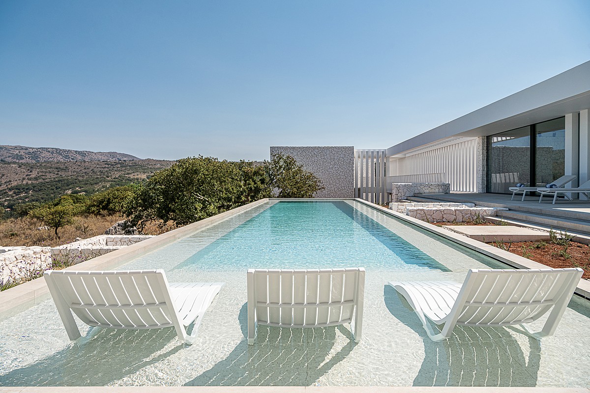 PropertyChania's tweet photo. ULTIMATE LUXURY IN THE CRETAN COUNTRYSIDE
This is a unique luxury villa for sale in Chania, Crete.

Click Here: https://t.co/nSyfc6pdW3
#homesforsale #realestategreece https://t.co/Vz5W4NKaBd