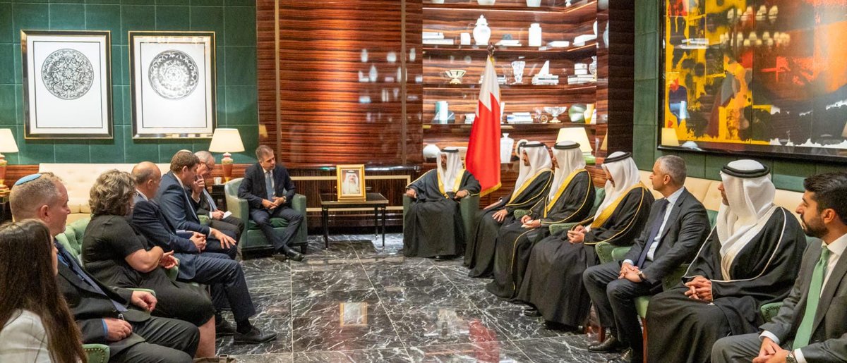 Shaikh Salman bin Khalifa Al Khalifa, Minister of Finance and National Economy, and Abdulla bin Adel Fakhro, Minister of Industry and Commerce, receive <a href="/elicoh1/">אלי כהן | Eli Cohen</a>, Israeli Foreign Minister, who is on a visit to the Kingdom. #Bahrain #Israel
