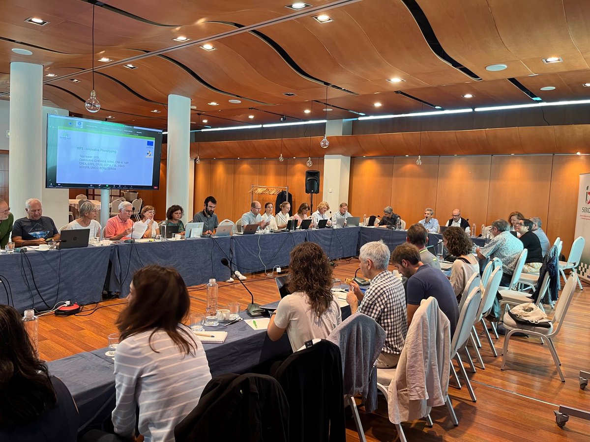 innobreed_eu's tweet photo. #innobreedEU’s first annual meeting has started! For 2 days, the consortium partners are gathered to talk about the achievements &amp; challenges of the project’s first year &amp; to discuss the activities envisaged for next year.
#horizoneurope #annualmeeting #organic #fruitbreeding https://t.co/eMJd5pshZ8