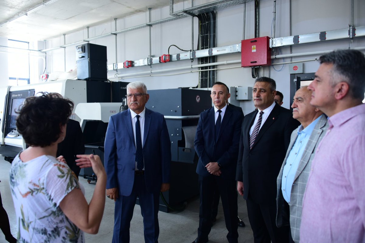 ostimosb's tweet photo. İlkokul Öğretmenleri Sağlık ve Sosyal Yardım Sandığı'nın iştiraki İlk Yatırım A.Ş. eğitim teknolojileri alanında faaliyet göstermek üzere @ostimteknopark Turuncu Bina'da yer alan şirketinin açılışını törenle gerçekleştirdi @ilksangovtr @oaydinostim @AdemArc7 @deryacaglarT #OSTİM https://t.co/W99xdhHQsV