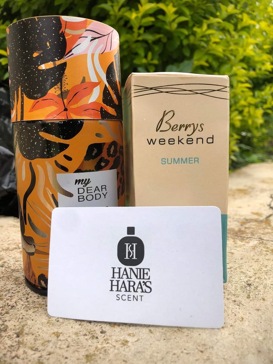 Hanie_Hara's tweet photo. If pictures could talk, this would say "I've gotten a perfect new home and owner".

Some customers take the best pictures of your products.😍😍😍

#hanieharascents 😌😌

This My Dear Body Spray still available at 2,500 naira. 
You want it, right? 😉 https://t.co/w2UXbc81sO