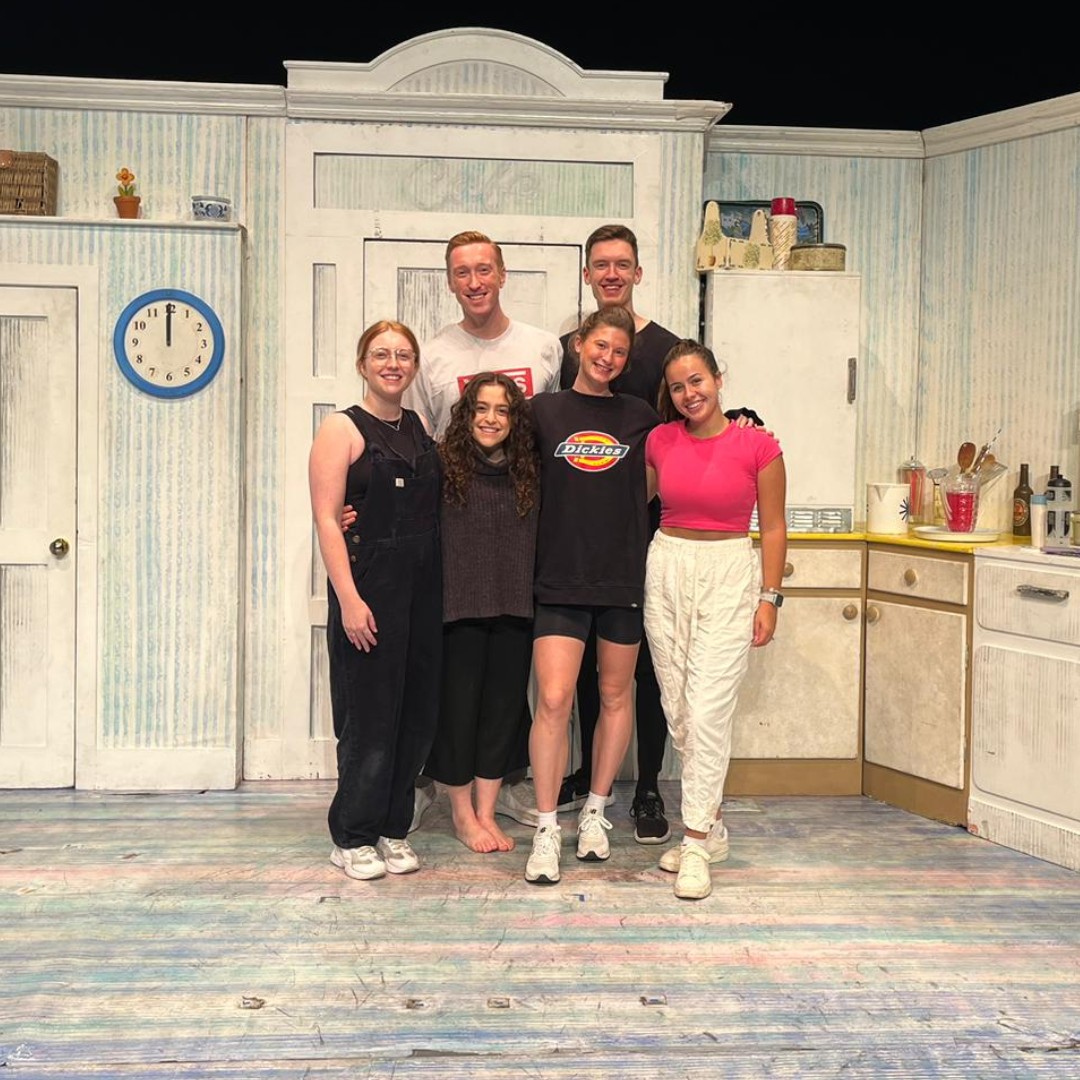 Tiger's Tea Live tweet media