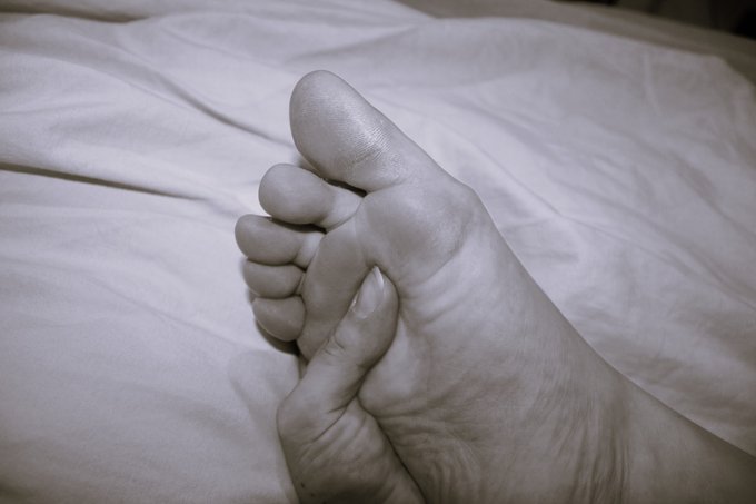 Hmmm.. I'd have to go take care of my feet. A pedicure wouldn't be bad, i think. ;) https://t.co/NoQ