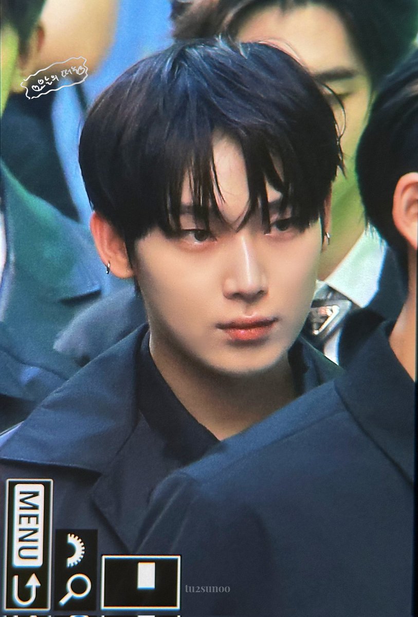 viraltakes's tweet image. ENHYPEN's Sunoo at Prada Mode Seoul today.