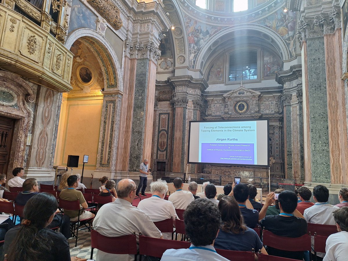 brcznh's tweet image. Jürgen Kurths&apos; talk in mini-symposium &quot;Nonautonomous dynamical systems in the climate sciences&quot; @days_europe #dynamicsdayseurope2023 #ddeu2023 @PIK_Climate @PIK_Klima @HumboldtUni
