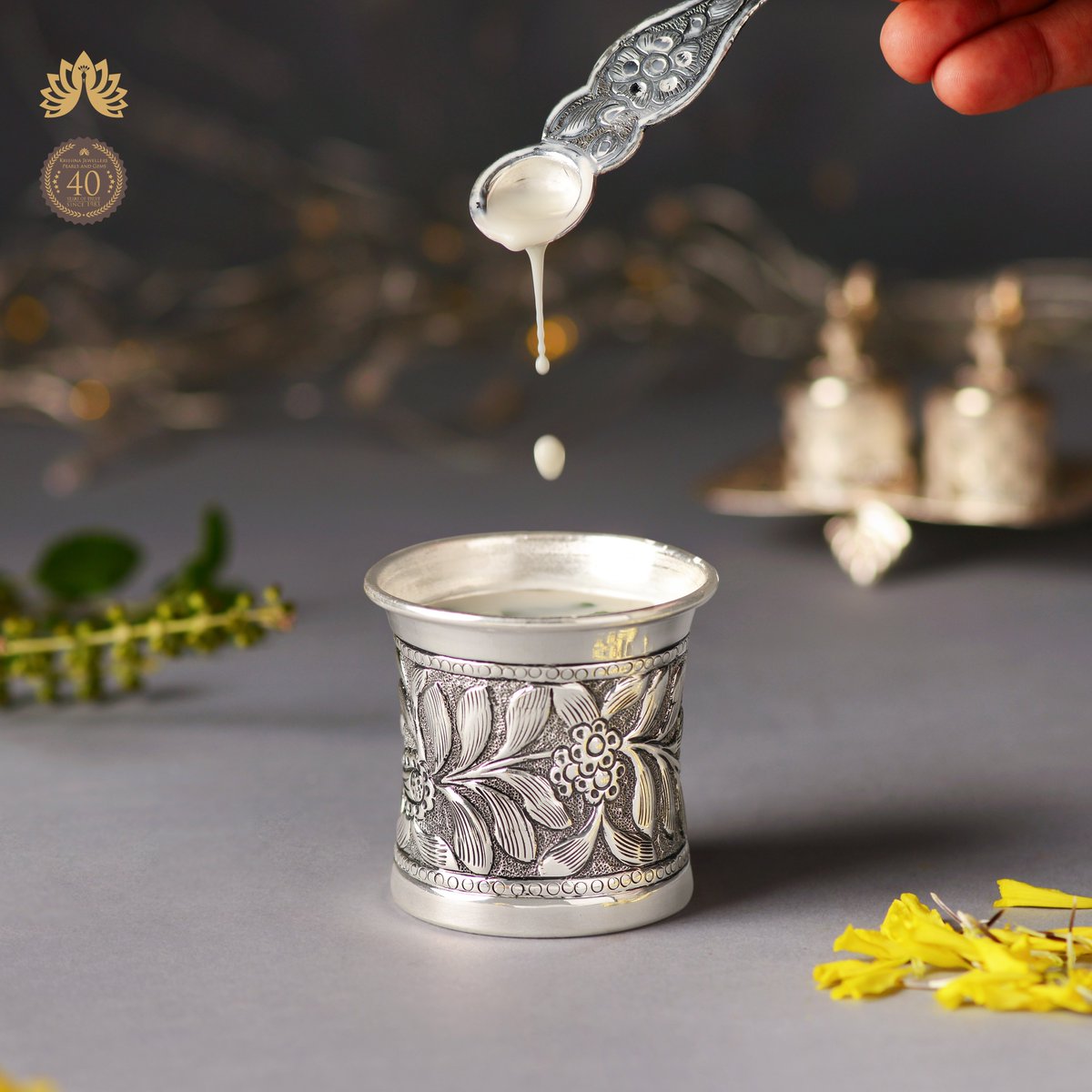 KrishnaSilver36's tweet image. ►WhatsApp Us:wa.link/bxtv
►Call/Video Call+918499011111    
PanchaPatra is the most important part of a pooja and the best way to welcome guests.
►Explore our Latest Collection instagram.com/krishna.house.… #KrishnaSilver36 #panchaPatra #silverpanchapatra