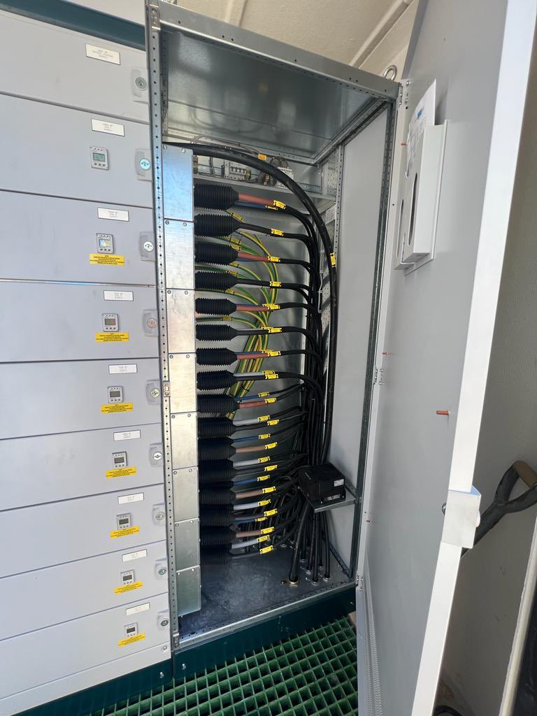 Active_Connect's tweet photo. We’re very pleased to have recently completed @MotorFuelGroup Huntingdon. 8No. EV Chargers and other forecourt services. #EV #electricalcontractors https://t.co/GlY3BCnSAR