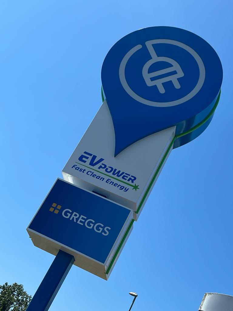 Active_Connect's tweet photo. We’re very pleased to have recently completed @MotorFuelGroup Huntingdon. 8No. EV Chargers and other forecourt services. #EV #electricalcontractors https://t.co/GlY3BCnSAR