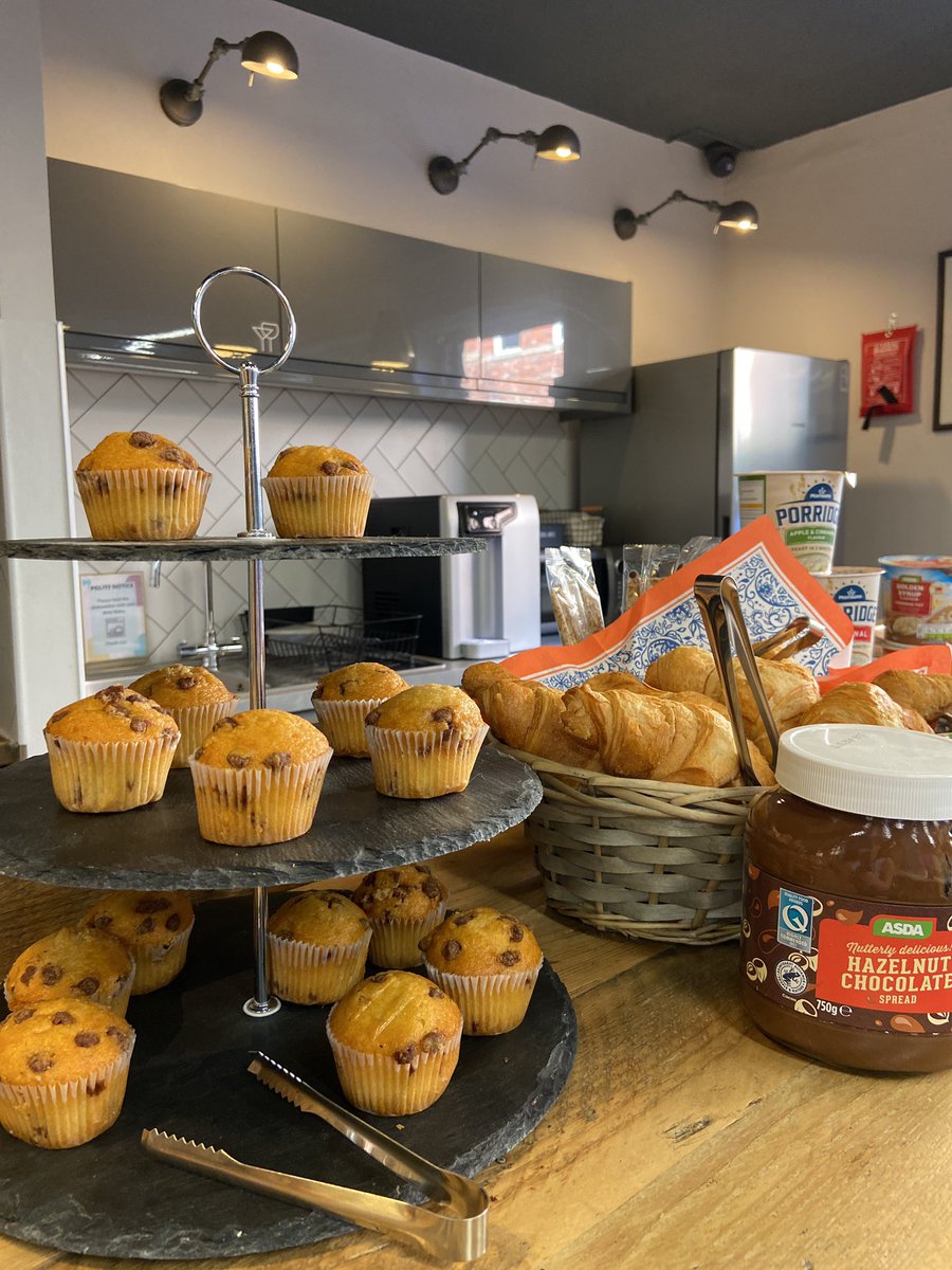 WizuWorkspace's tweet image. Our first September event is in full swing, with pastries galore and a visit from Yoga Kula VSQ at our Number 32 space in Leeds City Centre!🥐🍉🍓🥯 

#memberevent