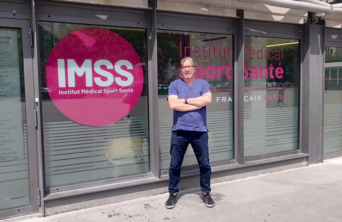 Dr_C_Cermolacce's tweet photo. J-3 en direct de ma consultation à l'Institut Médical Sport Santé (IMSS) @StadeJeanBouin @SFParisRugby  #Paris16

@RugbyWorldCupFR
Allez la France, allez les Bleus, faites nous Champions du Monde !
#LeRugbyMaPassion #NeFaisonsXV @FranceRugby @lachainelequipe https://t.co/DbhIPDmBsI