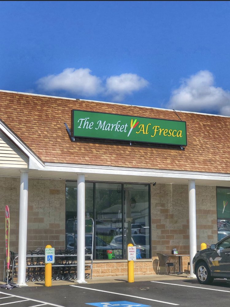 BuffCakeBarkery's tweet photo. .
📣New Retail Location

The Market Al Fresca is located in the lovely, and growing town of Tewksbury MA. 

Buff Cake Barkery is proud to announce that we are BACK on the shelves of the expanded, and better than ever, “The Market, Al Fresca”.
#Massachusetts #buffcakebarkery  #dog https://t.co/HSDnvhxwBF