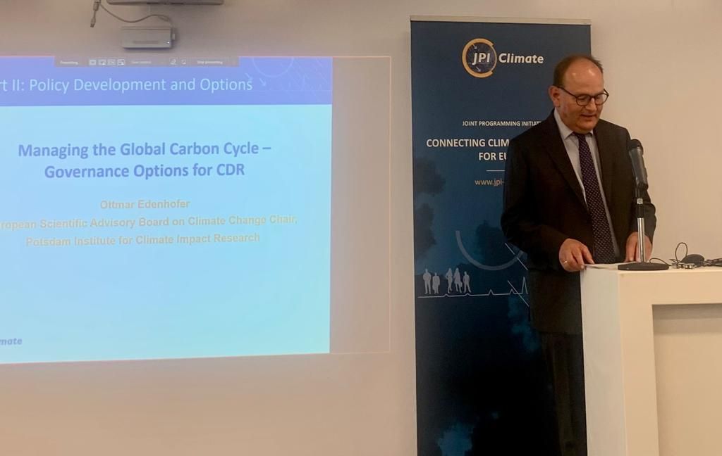 JPIClimate's tweet photo. Prof. Dr Ottmar Edenhofer, ESABCC Chair, PIK is the keynote speaker in the 2nd session about Policy Development &amp; Options (from research perspective): Managing the Global #Carbon #Cycle - Governance Options for #CDR - Workshop: 'Role of R&amp;D and Policy for advancing CDR in the EU' https://t.co/rOftwDQDuQ