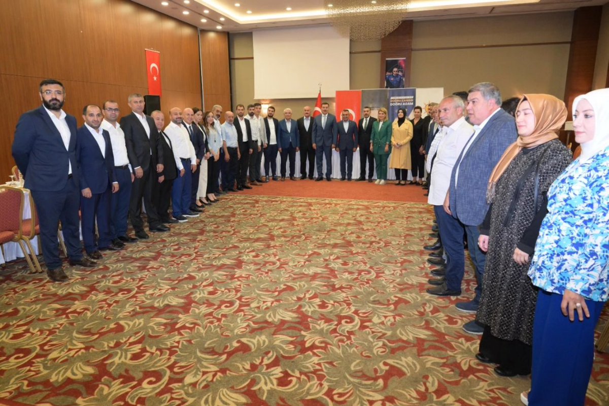 ihsankocatr's tweet photo. AK Parti Malatya İl Başkanımız Sn. Namık Gören Başkanlığında İl Yönetim Kurulumuzun açıklandığı basın toplantısına katılım sağladık. 

Yeni Yönetim Kurulunun #Malatya mıza ve Partimize hayırlı olmasını dilerim. https://t.co/UNWJMIMdqv
