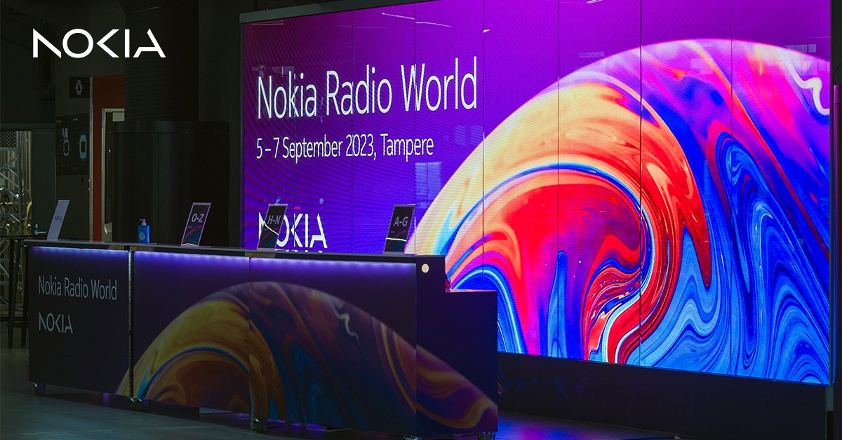 nokianetworks's tweet photo. At #NokiaRadioWorld Mark Atkinson, our SVP of Radio Access Networks, explained how our efficient, high-performance RAN technology helps our customers enhance &amp; monetize the value of their #5G networks. More about #AirScale Baseband: https://t.co/naEL9QVqWM https://t.co/spM6fbwF3l