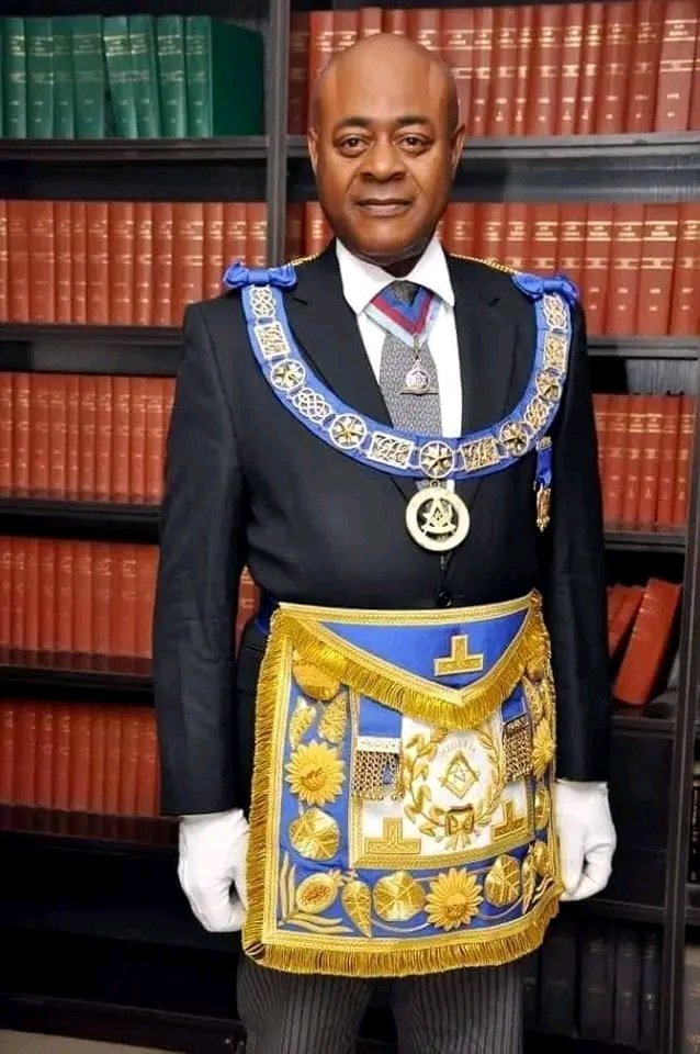 CrownprinceCom2's tweet photo. BREAKING NEWS: As Presidential Election Tribunal To Deliver Judgement On Peter Obi,Petitions On Tomorrow 6th of September In Supreme Court 
Obidients don't scroll down without RETWEET and dropping a prayer for Victory💪

Mc Oluomo/#OccupyNigeria/Pastor Chris/Mile 2/Lagos state https://t.co/UgyDY6rJvD