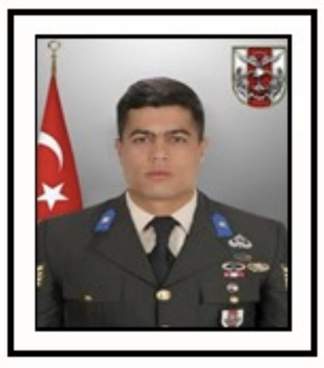 Şehidimiz var 

KOMANDO ASTSUBAY
ÜNAL SİPAHİ

K. Irak’taki Pençe-Kilit operasyonu bölgesinde pkk’lı teröristlerce tuzaklanan mayının patlaması sonucu #şehit oldu

Ailesine ve silah arkadaşlarına Allah sabır versin

Milletimizin başı sağolsun 🇹🇷

#UzmanÇavuşKimdir