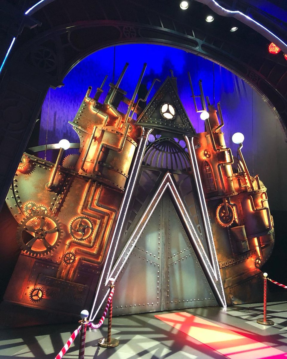 It's almost time to roll out the red carpet...

🎉 Because we open tomorrow at <a href="/NewTheatreHull/">Hull New Theatre</a> 🎉 

📸 thesalisburymummy