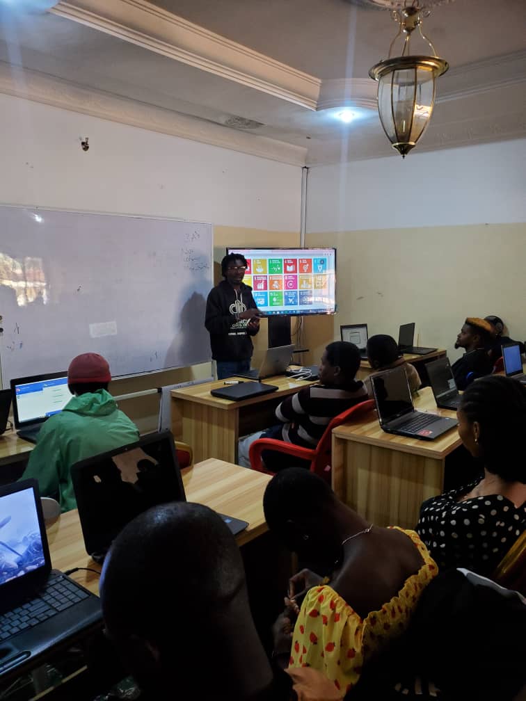 maureen_obeta's tweet image. You have something to offer as far as SDG 2030 is concerned directly or indirectly.
Together we can make the world a better place 
Invest in people 
#code_plateau
@DanielTok15111 
@33_luther87474 
@favourabah7 
@Princeponfa 
@TarabaDuke 
#DataScientists 
#ladyintech