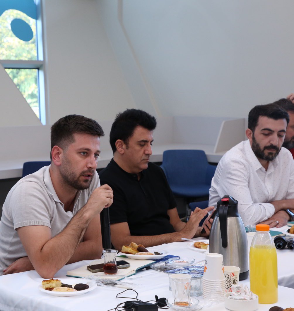 SugiadS's tweet photo. Belediye Başkanımız @Keskin_Huseyin ‘in katılımıyla gerçekleşen, Uluslararası Dijital Girişimcilik Derneği (@udgdernegi) Temsilcileriyle ve Ülkemize yatırım yapmak isteyen Almanya’daki iş insanları ile Sultanbeyli Dijital Dönüşüm Merkezinde buluştuk.+++ https://t.co/fR2FTnjSH0