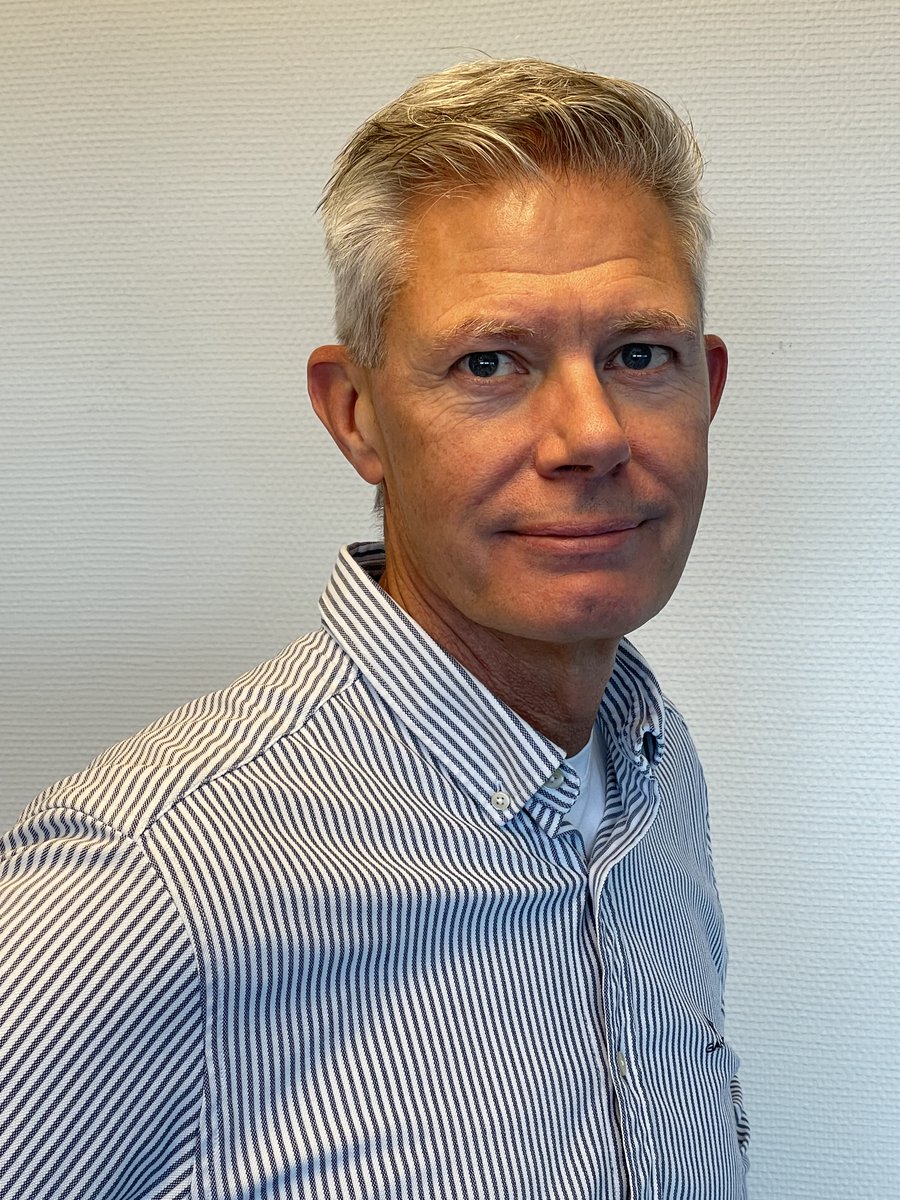 RoQC4U's tweet photo. Meet the latest addition to the #ROQC Team! Jan WIllem Achterberg is an experienced, skilled #Geological &amp; #Geophysical Data Manager who has joined us as Solutions Advisor. Jan enjoys skiing, hiking, golf &amp; fitness. https://t.co/ZbqpRdQBqz #ScrumMaster #TeamworkMakesTheDreamWork https://t.co/w7WaXfvseX