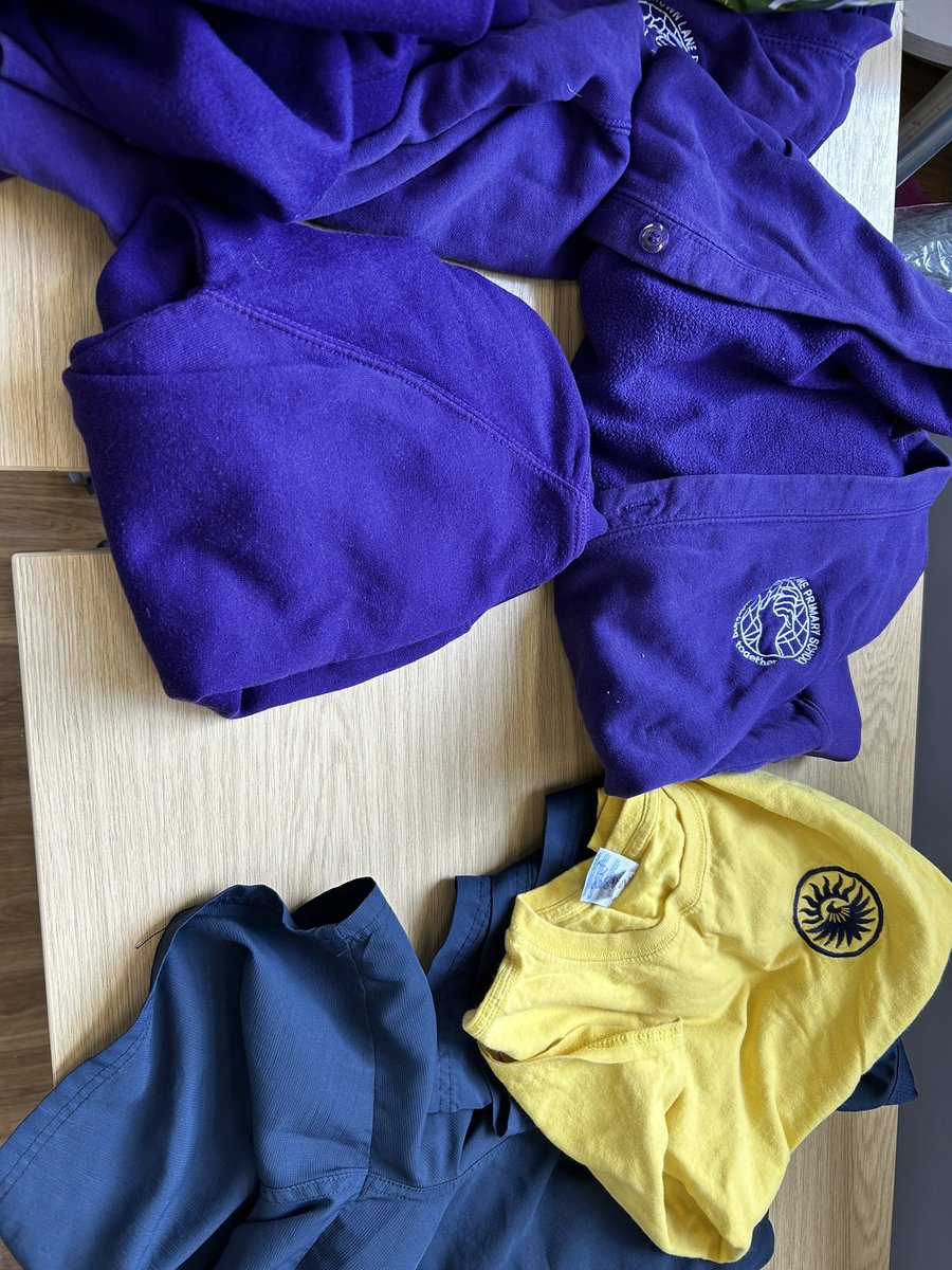 BrixtonFoodbank's tweet photo. Wishing everyone going back to school this week lots of luck.
Thank you to everyone who donated good quality school uniform for our summer pop up hubs.
We have been able to support many families in Lambeth with clothing and equipment items for this school year.
#notjustfood https://t.co/ZVCwAhBUp3
