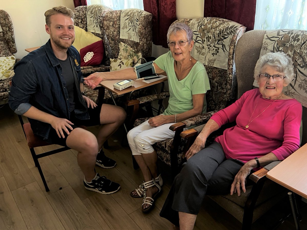 NHS Sussex News (@nhssussex) on Twitter photo It was great to be at a #KnowYourNumbers event yesterday with 'Just Friends' in Newhaven - and to see one of our virtual wards patients, Frederick, looking so well!
Thank you to <a href="/OneYouESussex/">One You East Sussex</a> for providing blood pressure checks.
Tune in to <a href="/itvmeridian/">ITV News Meridian</a> this evening for more. It was great to be at a #KnowYourNumbers event yesterday with 'Just Friends' in Newhaven - and to see one of our virtual wards patients, Frederick, looking so well!
Thank you to <a href="/OneYouESussex/">One You East Sussex</a> for providing blood pressure checks.
Tune in to <a href="/itvmeridian/">ITV News Meridian</a> this evening for more.