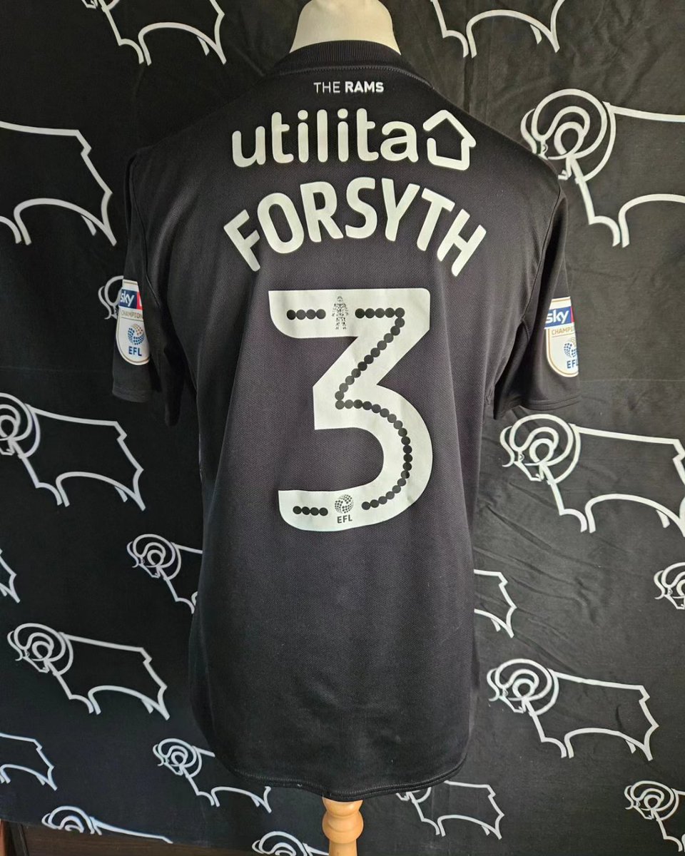 Player issue Craig Forsyth 2017-2018 away/3rd shirt. Fozzy just coming back from his 2nd knee injury didn't feature when this shirt was worn and shortly after returning suffered his 3rd serious knee injury ruling him out for another year. #dcfc #dcfcfans #derbycounty