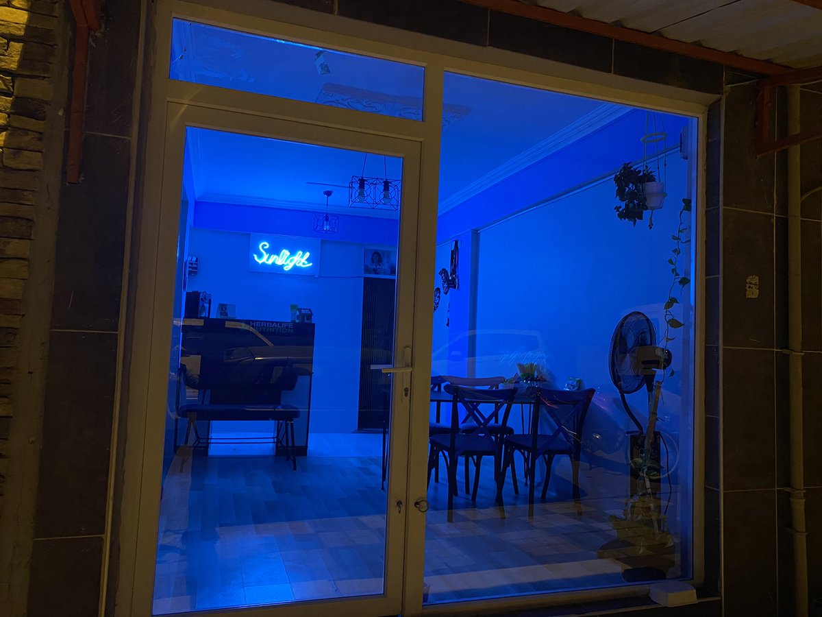 Uzun zaman sonra buraya gelmek çok değişik hissettirdi ama sizinle de paylaşmadan olmazdı🥰
Bu kız artık sertifikalı bir beslenme danışmanı ve kendine ait bir beslenme kulübü var💃💃💃💃