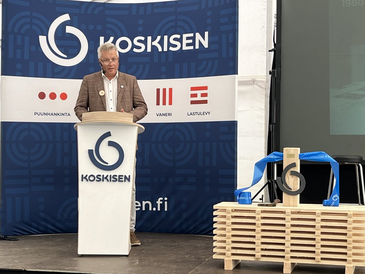 Koskisen Oyj:n uuden saha avajaiset Kärkölässä. Hienoa, että sahat investoivat uuteen tekniikkaan. Vaikuttava laitos! <a href="/KoskisenOyj/">Koskisen</a>