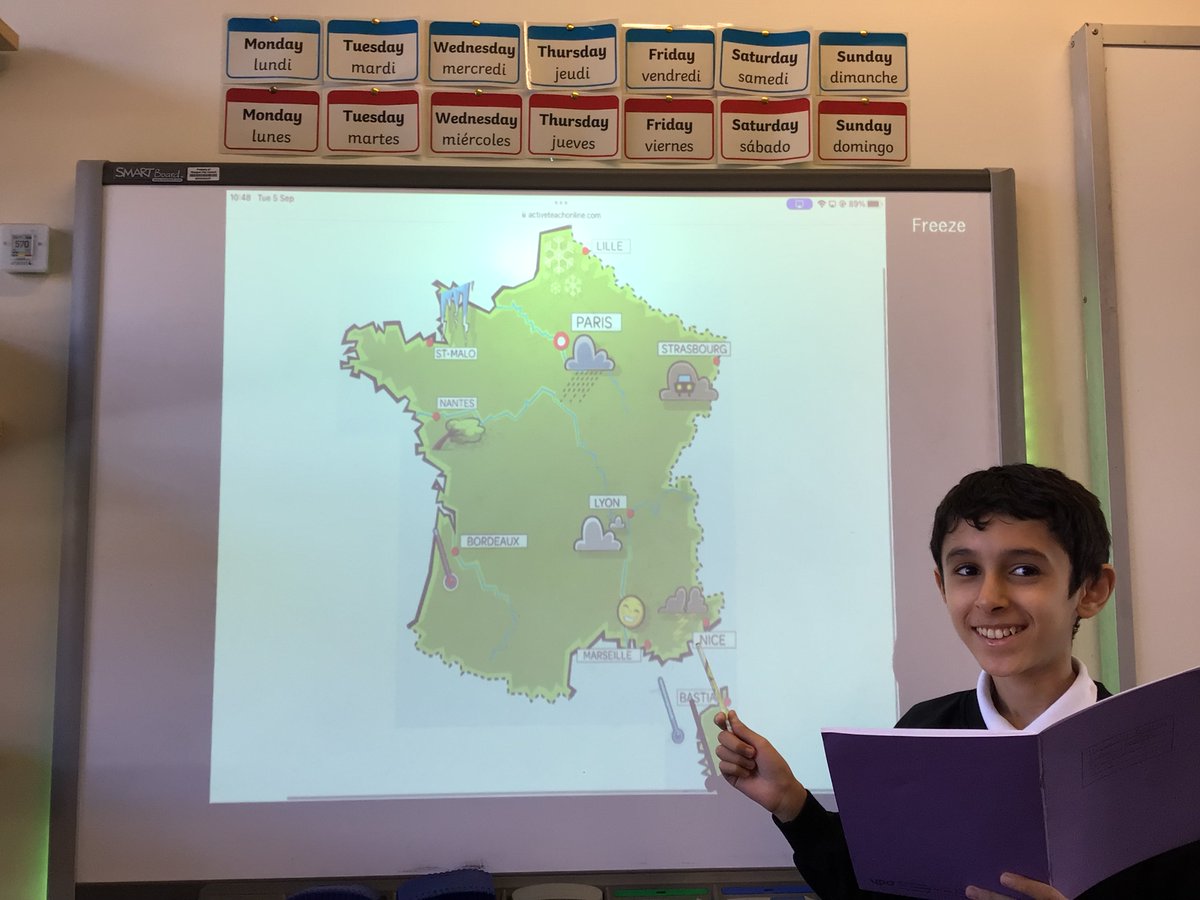Bon travail to S1 pupils Gabriel, Aabidammar and friends @HillheadHS  who did a fantastic job of presenting their French weather reports this morning! #fslchat #langchat #MFLtwitterati