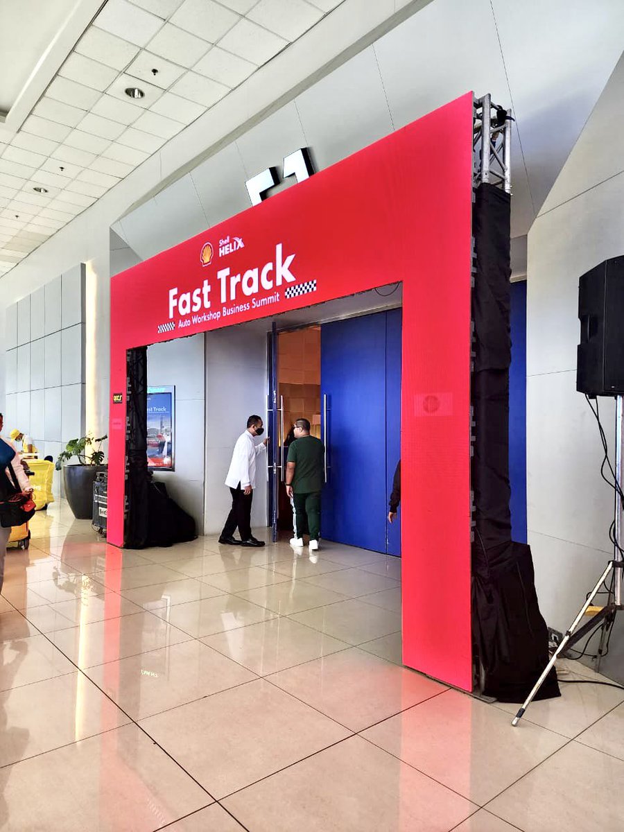 usebeepbeep's tweet image. Beepbeep.ph is rocking the Shell Helix Fast Track Auto Workshop Business Summit today! 🚗🛠️

Shell SMX Convention Center Manila 🔥

#ShellHelixFastTrack #ChangetoShellHelix #beepbeepphXshell #BeepbeephFASTLANE