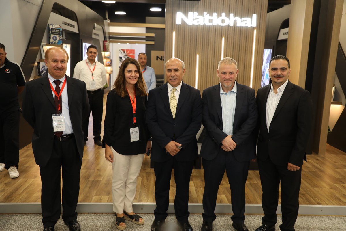 ضمن زيارة معالي وزير الصناعة والتجارة الى جناح المطبعة الوطنية خلال افتتاح معرض الطباعة والتغليف الأردني 2023

المعرض مستمر يومياً من 4-10 مساءً وحتى يوم الخميس 7 أيلول

#الأردن