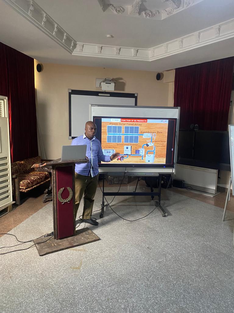 ZinoxTechNG's tweet image. We can't contain our excitement as we look back at the incredible 2-day Renewable Energy training we embarked on with our esteemed partners on August 29th and 30th! 

Day 1 was all about sharing insights and getting cosy with iPower Solar Panels, Inverters and Inverter Batteries.