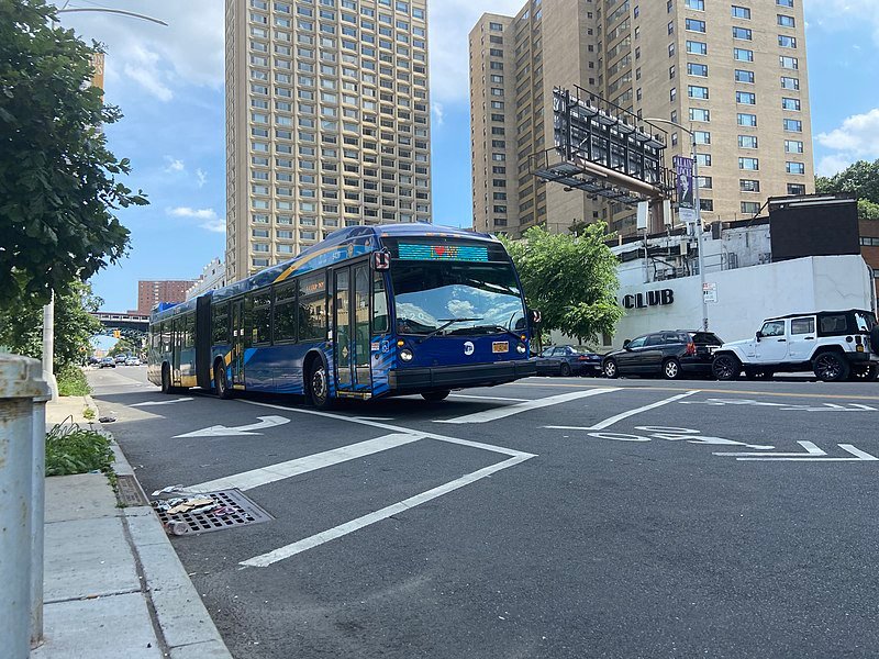 2016 Nova Bus LFSA TL62102A SmartBus 5439 on the Bx15 in Manhattanville, with the I love NY code displaying.