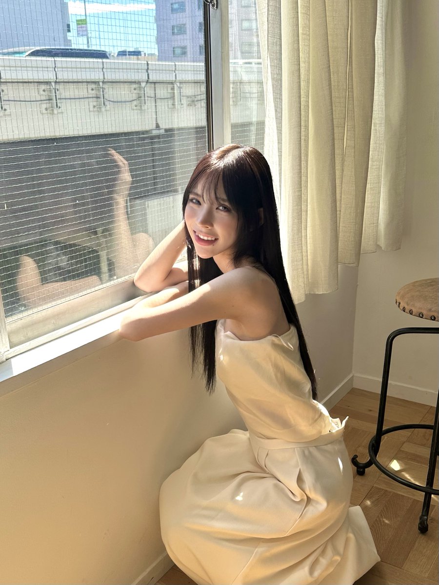 真顔と笑顔どっちが好きですか？ https://t.co/KUM5EBOfaC